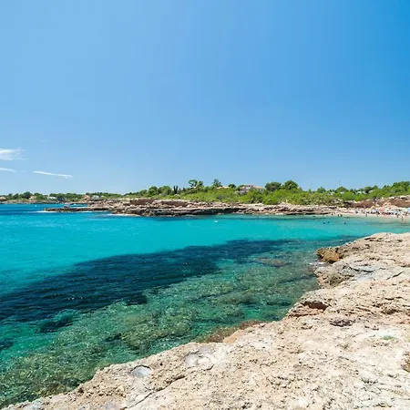 A Pie Cala Forn Con Piscina