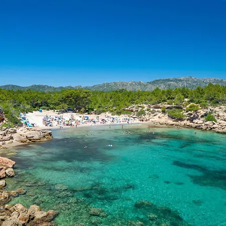 A Pie Cala Forn Con Piscina فيلة